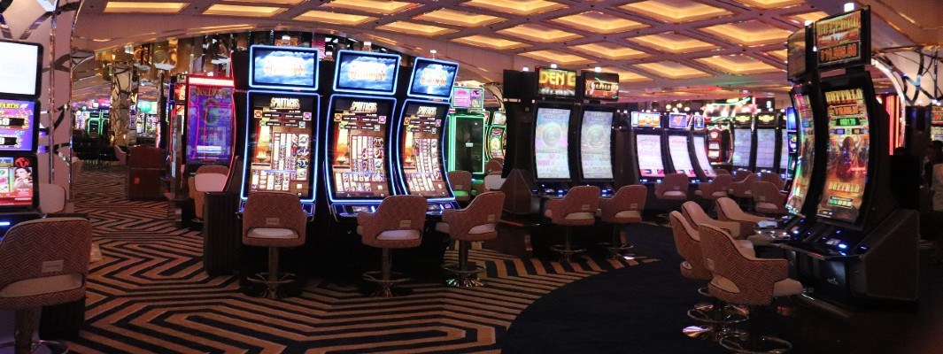 Arizona Slot Player Receives $229,368 Las Vegas Jackpot After Machine Error